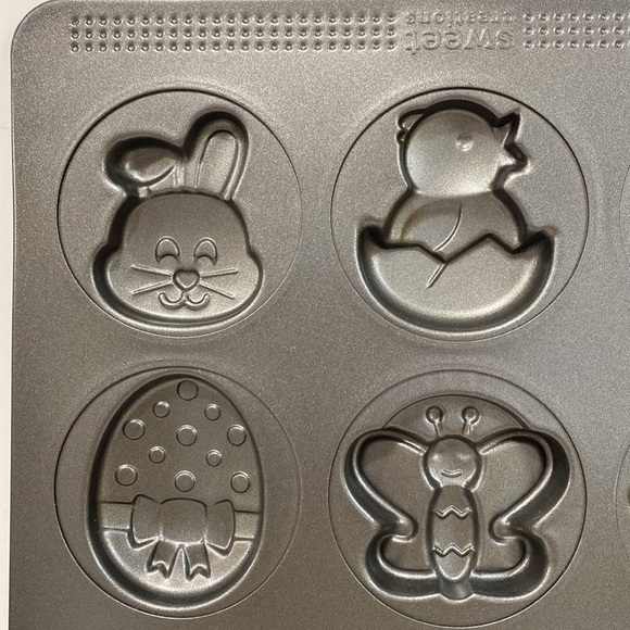 SWEET CREATIONS SPRING COOKIE PAN - Picture 3 of 16